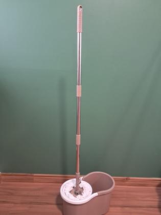 Imagem de Mop Giratório com Cesto Inox Esfregão Multiuso Refil Microfibra Lava Limpa e Seca Balde de 10 Litros sem Rodinhas para Limpeza Pesada