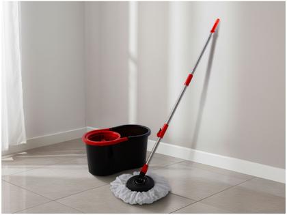 Imagem de Mop Giratório Powermaid Preto e Vermelho