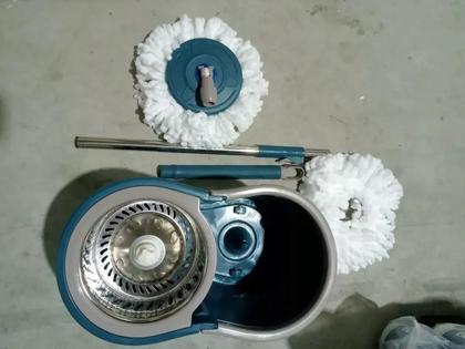 Imagem de Mop Rotatório Esfregão Giratório Slim Balde 13L Esfrega Limpa Piso Chão Limpeza Não Risca - Nobre