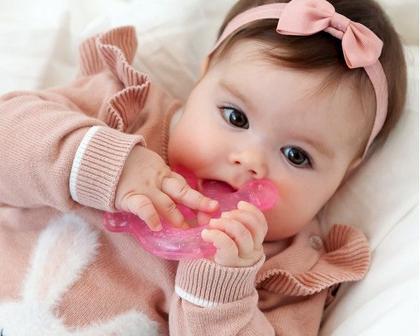 Imagem de Mordedor infantil pq mao rosa