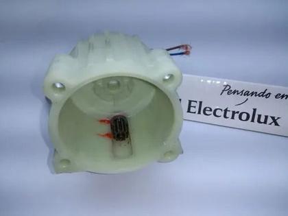 Imagem de Motor Lavadora Electrolux 110V A09841201 modelo EWS30