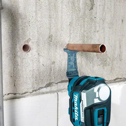 Imagem de Multicortadora a bateria 18v Dtm52z Makita encaixe Starlock + 2 baterias 3,0Ah + carregador bivolt