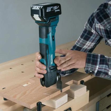 Imagem de Multiferramenta oscilante 18V DTM51Z + 1 Bateria 3Ah Makita