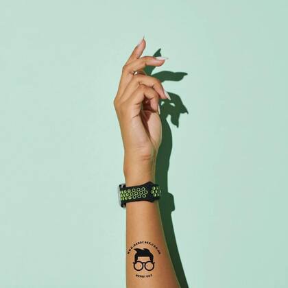 Imagem de  NERDCASE, Pulseira Sport NK com Furos Respirável, Silicone, Compatível com Apple Watch Series 1-9, 42mm/44mm/45mm/49mm, Preto/Verde
