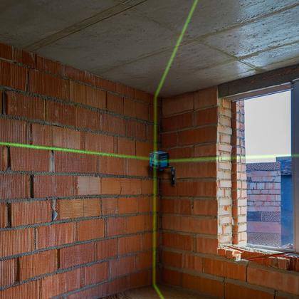 Imagem de Nível A Laser 3d 2 Linhas Para Medições Alcance 10m Bateria Recarregável Auto Ajustável