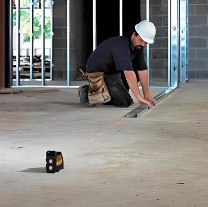 Imagem de Nível À Laser Auto Nivelador HORIZONTE/VERTICAL 15m - REF: DW088K -DEWALT