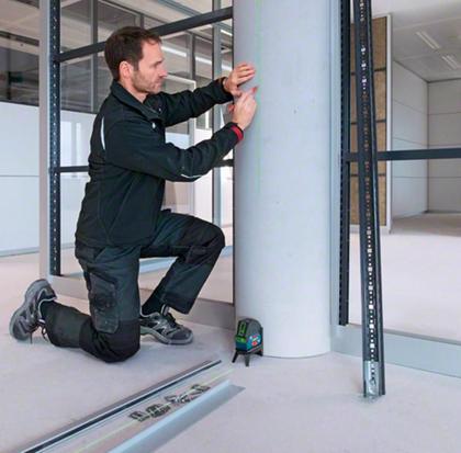 Imagem de Nível à Laser de Linhas GCL 2-15 G (Linha Verde) c/ Maleta. Base Magnética e Clipe de Teto BOSCH