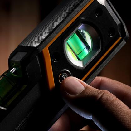 Imagem de Nível de Bolha com Iluminação Magnético De 23 cm (9') Para Ambientes Com Pouca Luz - TB-H2-L-9LH-M - TOUGHBUILT BRASIL