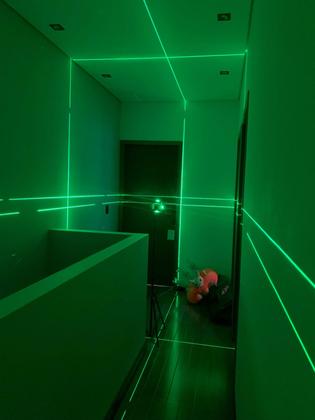 Imagem de Nível Laser 16 Linhas Profissional 4D com Tripé kit completo