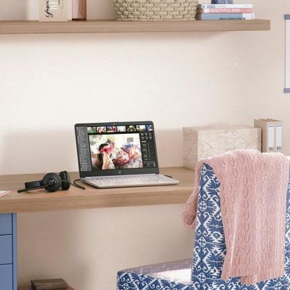 Imagem de Notebook HP 14 Ultralight Intel Celeron N4120 8 GB de RAM SSD de 192 GB