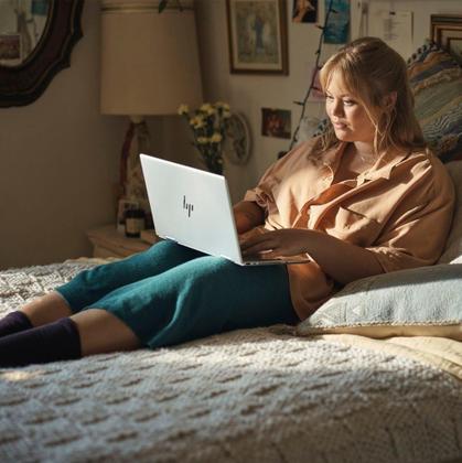 Imagem de Notebook hp envy x360 14 es1023dx 14 polegadas intel core 7 150u 16gb ram 512gb ssd prata