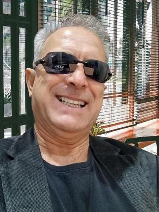 Imagem de Óculos de Sol Esportivo XLine  Design Moderno, Proteção UVA UVB e Conforto Premium A002