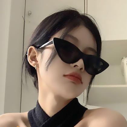 Imagem de Óculos de Sol Retrô Gatinho com Proteção UV400