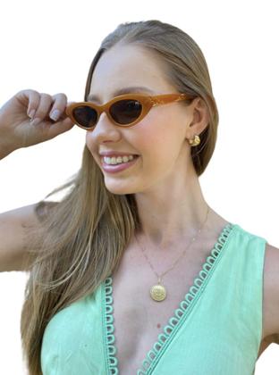 Imagem de Óculos Feminino De Sol Gatinho Isabel Com Case Antiqueda UVA E UVB