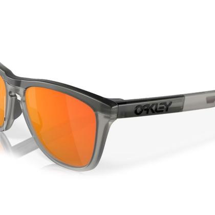 Imagem de Óculos Oakley Frogskins Range Matte Grey Smoke Prizm Ruby