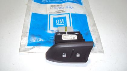 Imagem de Onix Prisma Interruptor De Trava Da Porta Gm Novo Original