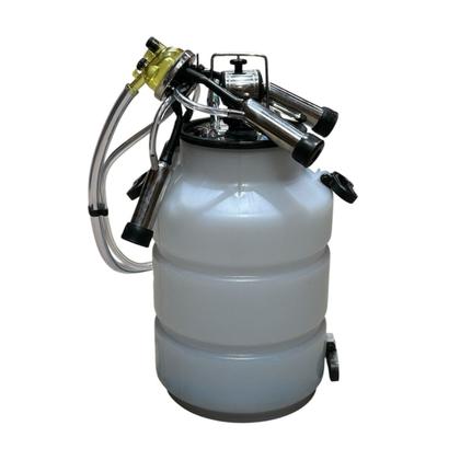 Imagem de Ordenhadeira Balde ao Pé Bv 600 Litros com Motor 2 Cv e 2 Conjuntos Duplos para 4 Vacas