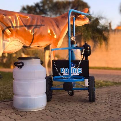 Imagem de Ordenhadeira Mecânica Móvel completa com um conjunto duplo acoplado