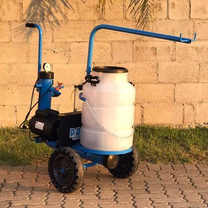 Imagem de Ordenhadeira Mecânica Móvel completa com um conjunto duplo acoplado