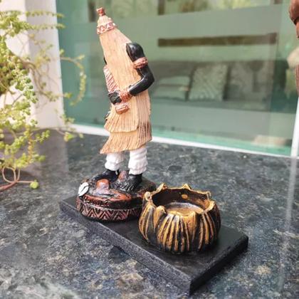 Imagem de Orixás Da Umbanda Em Resina 15 Cm Com Porta Vela