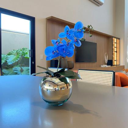 Imagem de Orquídea Azul Artificial Arranjo no Vaso Espelhado Flores Permanentes