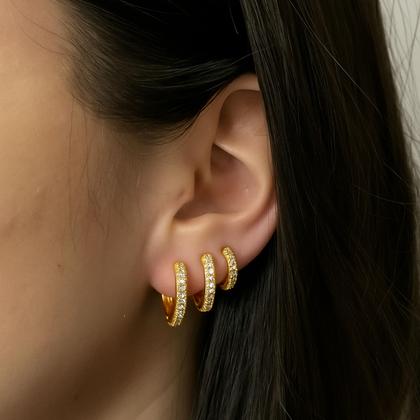 Imagem de Ouro 18k Trio Argolinha click cravejada 1 fileira banhada 3 peças aneis de orelha