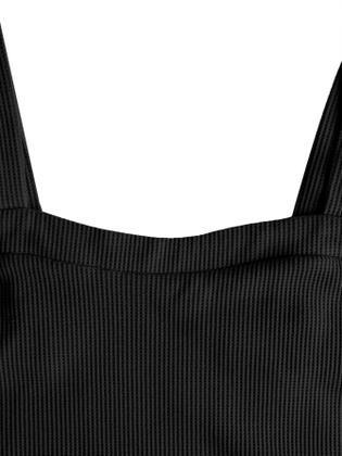 Imagem de Outfit: camisa curta feminina de malha canelada sem mangas e calças largas