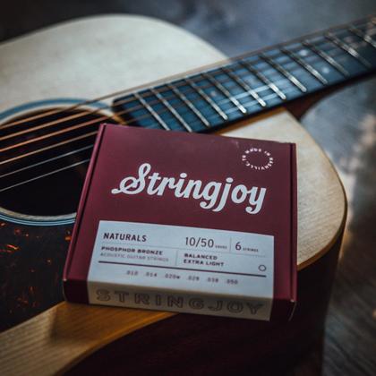 Imagem de Pacote com 2 cordas de guitarra acústica Stringjoy Balanced Extra Light