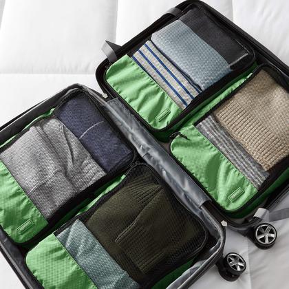 Imagem de Pacote Cubes Amazon Basics Lightweight Travel, conjunto de 4 peças, verde