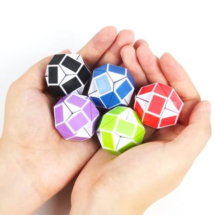 Imagem de Pacote Fidget Snake Cube NEEW com 24 unidades para encher sacolas de festas infantis