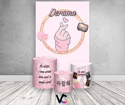 Imagem de Painel De Festa Vertical 1,50 x 2,20 + Trio De Capas Cilindro - Dorama Rosa com Dourado 007