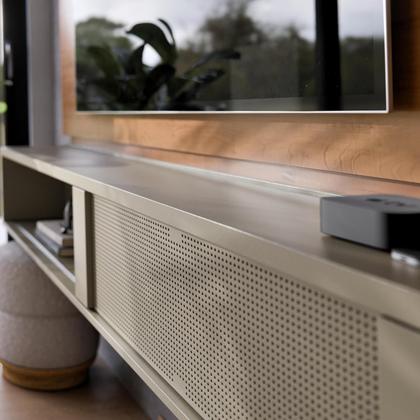 Imagem de Painel De Tv Até 75 Polegadas Home Suspenso Dom Para Sala E Quarto Möbler