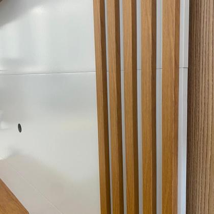 Imagem de Painel para TV Até 60 Polegadas 1 Porta Basculante 4 Prateleiras Armani Off White/Mel