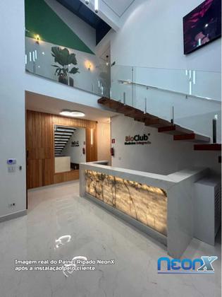 Imagem de Painel Ripado de Madeira Maciça Com Encaixe Macho e Fêmea Réguas 160x3,5 cm NeonX M²