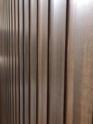 Imagem de Painel Ripado Versátil: 02 unid. 270x27cm larg.