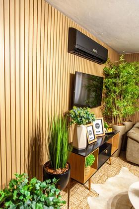 Imagem de Painel Ripado Versátil 270x108cm larg.