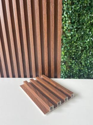 Imagem de Painel Ripado WPC revestido com filme, 2,90m x 0,16m e2,4cm