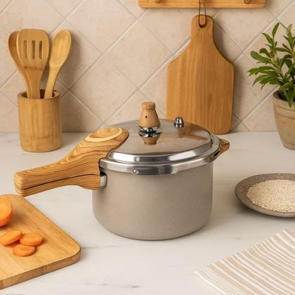 Imagem de Panela de Pressão Brinox Ceramic Life 4,2L Areia Indução 4 Válvulas Segurança