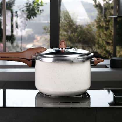 Imagem de Panela de Pressão Brinox Ceramic Life Fundo de Indução Pressure 6,8 Litros Ø 24 cm Vanilla