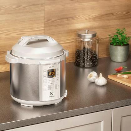 Imagem de Panela de Pressão Elétrica Electrolux por Rita Lobo 6L Branca Experience Digital (PCC21)