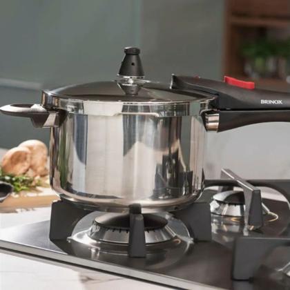 Imagem de Panela de Pressão Inox Brinox Ultra Fundo Triplo 4 Litros Ø 20cm com 4 Dispositivos de Segurança