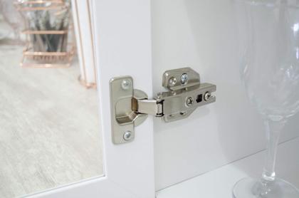 Imagem de Paneleiro Simples 2 Portas de Vidro 2 Gavetas Americana