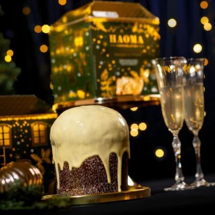 Imagem de Panettone Recheado Caixa Com 620g Sabor Pistache Com Chocolate Branco Haoma
