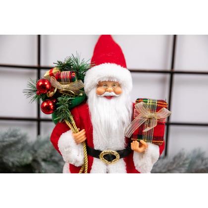 Imagem de Papai Noel com Presente Xadrez Vermelho e Branco de 30cm como Enfeite de Natal