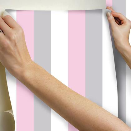 Imagem de Papel de Parede Vinílico Autoadesivo Lavável Listrado Listra Vertical Rosa Branco Cinza Decoração Quarto Infantil Bebê Maternidade