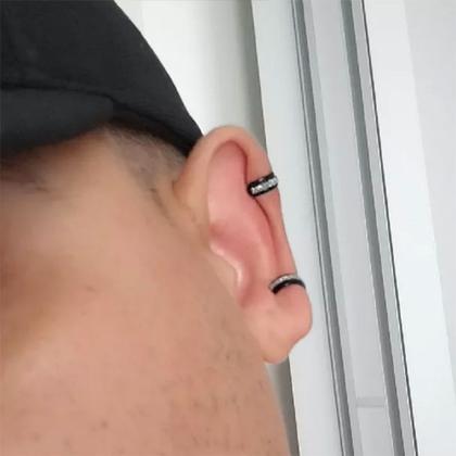 Imagem de Par brinco de pressão para cartilagem folheado fake piercing argola brilhante preto prata dourado