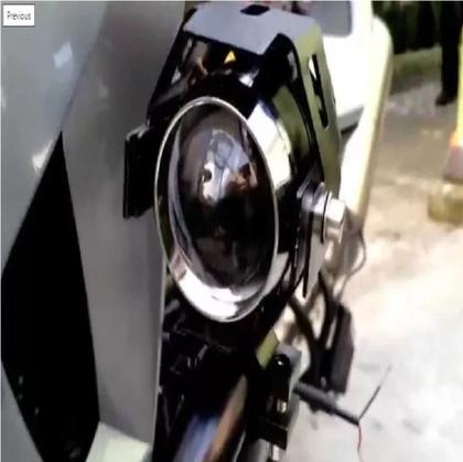 Imagem de Par de farol auxiliar led moto olho de mosca com gaiola yhl001