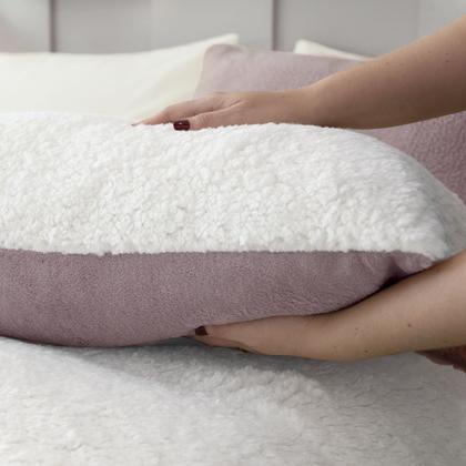 Imagem de Par De Fronhas Sherpa/Manta Soft Fleece Dupla Face 70 X 50cm