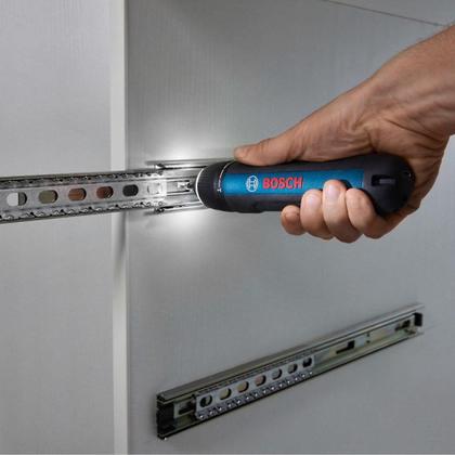 Imagem de Parafusadeira 3,6V 360 RPM Bivolt com Bit e Estojo GO 3 BOSCH
