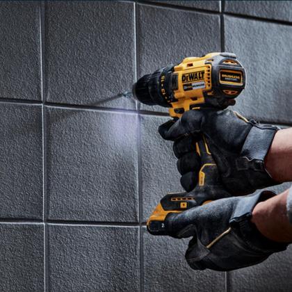 Imagem de Parafusadeira de Impacto 1/2'' 20V Max Dewalt com Baterias e Carregador - DCD7781D2BR1